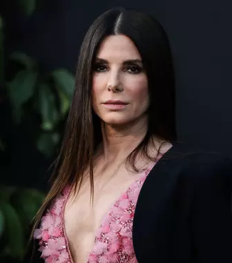 Sandra Bullock rupe tăcerea după moartea lui Bryan Randall. De ce a fost nevoită să ascundă boala iubitului ei