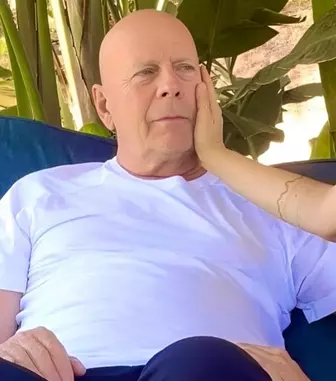 Bruce Willis, o nouă apariție extrem de rară în public. Cum a fost surprins actorul din „Die Hard” pe străzile din Los Angeles