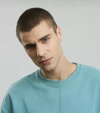 Cine este Alexandru Burcă, actorul din „TRAFIC”. Primul film, primul rol principal și imaginile de pe platourile PRO TV