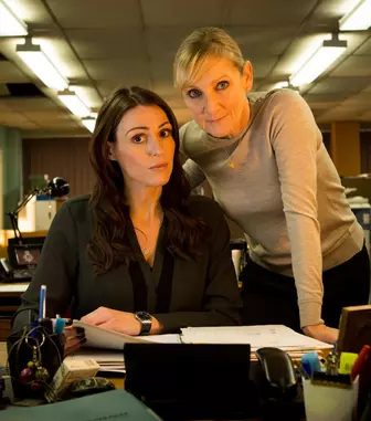 „Scott și Bailey”, serialul britanic apreciat, ajunge la BBC First. Povestea celor două detective