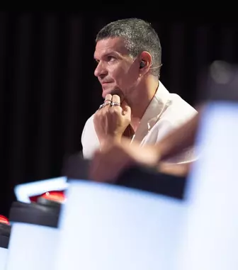 Un concurent de 19 ani îi pune pe antrenori pe jar la „Vocea României”. Tudor Chirilă: „O să fie o bătaie cruntă în platoul ăsta pentru tine”