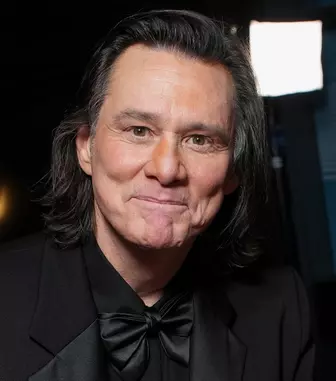 Jim Carrey s-a căsătorit cu Min Ah, după apariția-surpriză de la Paris. „Sublima mea companie”. Cum arată soția actorului
