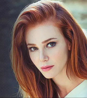 Elçin Sangu cucerește din nou publicul: film alături de Çağatay Ulusoy și un serial Netflix incendiar