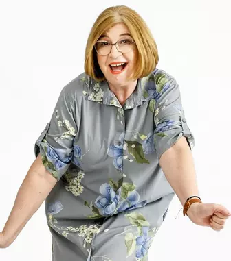 Magda Catone se alătură distribuției serialului „Lasă-mă, îmi place! Camera 609”. Actriţa revine pe micile ecrane după mai bine de 12 ani