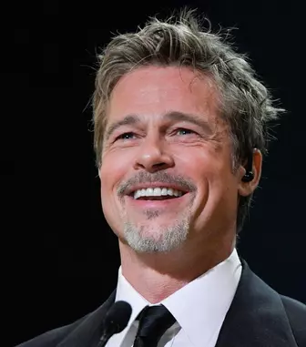 Brad Pitt, sub lupa medicului estetician. Ce operații are, de fapt, celebrul actor. A cheltuit o avere ca să se mențină tânăr
