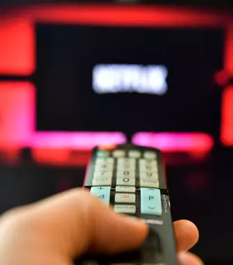 Ce vedem la TV vineri, 6 februarie. Filme de Oscar, acțiune cu Liam Hemsworth și blockbustere SF