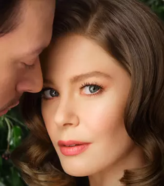 „Fata de la fereastră”, un nou serial turcesc tulburător, la Kanal D – povestea lui Nalan și a familiei ei