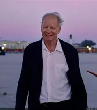 „Valoare sentimentală”, Marele Premiu la Cannes, ajunge în România. Drama care cucerește Globurile de Aur