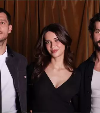 Fenomenul „Yeraltı”: Deniz Can Aktaş și Uraz Kaygılaroğlu doboară recorduri pe YouTube. Povestea, distribuția și șansele de a-l vedea în România