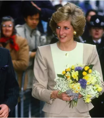 Prințesa Diana, secretul din anii ’90 care revine puternic în tendințe! Ce parfum folosea zilnic regretata Lady Di