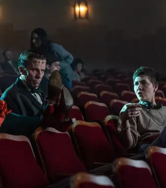 Christian Bale și Jessie Buckley, într-o poveste de dragoste sângeroasă: De ce „Mireasa!” este cel mai așteptat film al primăverii