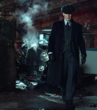 Tommy Shelby se întoarce: Tot ce trebuie să știi despre filmul „Peaky Blinders: Bărbatul nemuritor” înainte de premiera pe Netflix