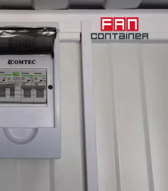 Cum adaugi instalații electrice și sanitare într-un container