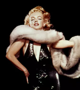 Secretul ascuns timp de un secol: Cum și-a creat Marilyn Monroe masca genială care i-a devenit închisoare. Detalii neștiute despre viața actriței