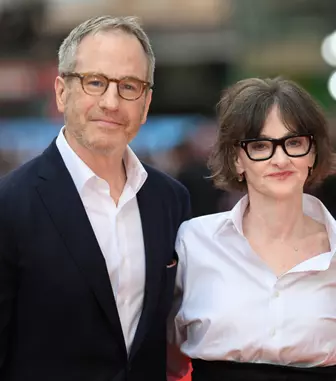 Joan Cusack, susținută de soț și copii la premiera „Toy Story 5”. Poze rare cu familia actriței și ce spune vedeta despre retragerea din Hollywood