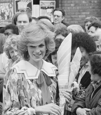 Prințesa Diana, fotografii intime alături de o mare actriță de Oscar: „Mă joc cu oamenii mari și urăsc Londra!”