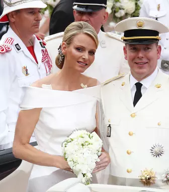 Prețul nescris al coroanei: De ce a plâns Charlene în ziua nunții de 45 de milioane de euro cu Prințul Albert?. Imagini de la ceremonie