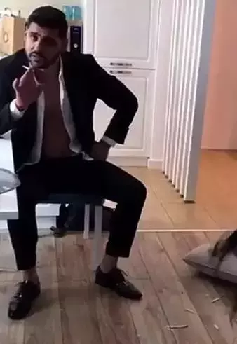 vancica bate o femie