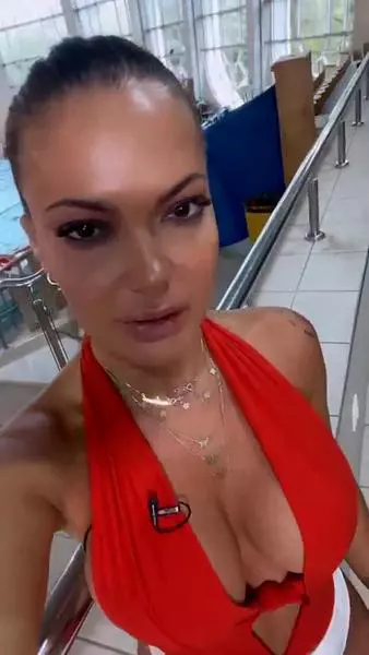 Andreea-Antonescu-Splash-vedete-la-apa-6