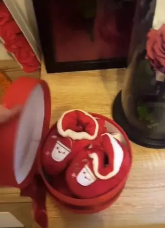 botoşeii care anunţă sosirea unui bebeluş