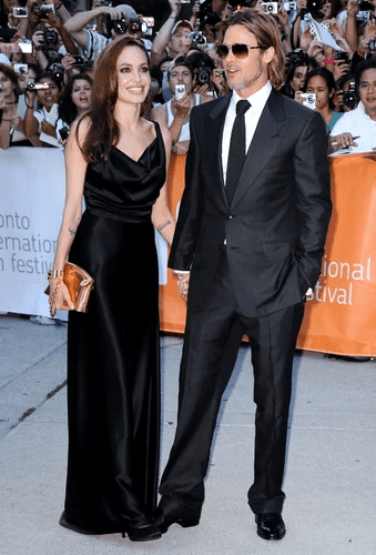 Angelina Jolie şi Brad Pitt