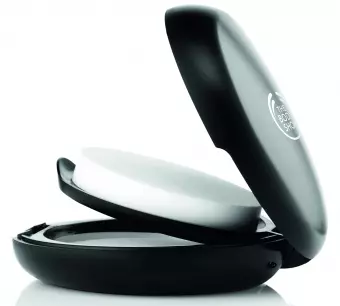 Pudră translucidă, The Body Shop, Instamatte Compact Universal, 82 lei