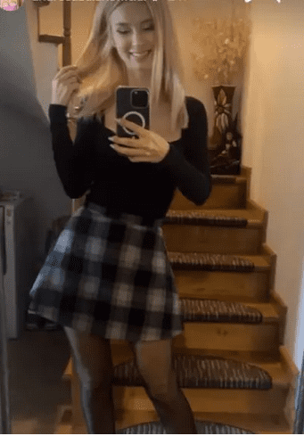 345353