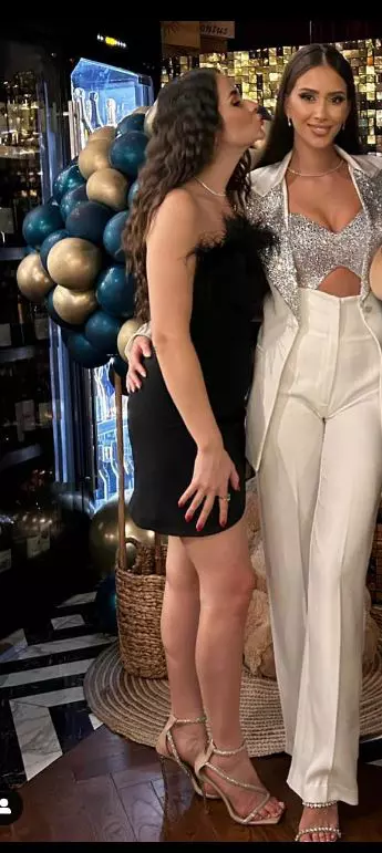 yas