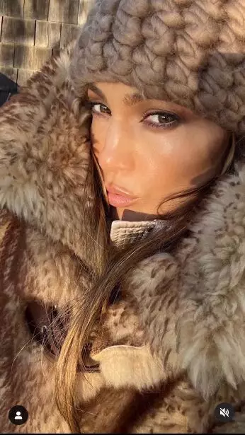 Jennifer Affleck (Lopez) et Ben Affleck sur les réseaux sociaux à l'heure de Thanksgiving