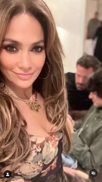 Jennifer Affleck (Lopez) et Ben Affleck sur les réseaux sociaux à l'heure de Thanksgiving