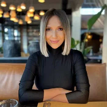 adela popescu vedeta