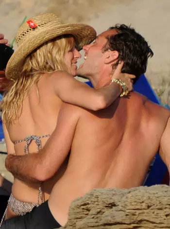 Sienna Miller si Jude Law - Indragostitii din Italia