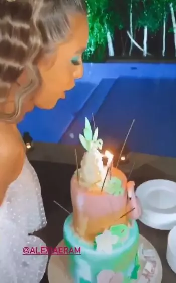 Alexia-Eram-petrecere-7