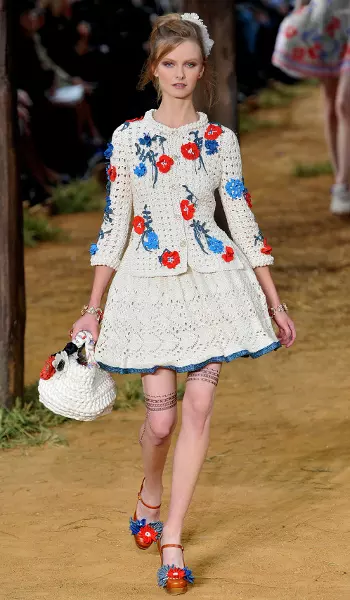 Chanel_S10_240.jpg