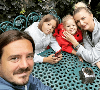 screenshot-2023-01-19-at-18-52-16-elwira-petre--cautare-google