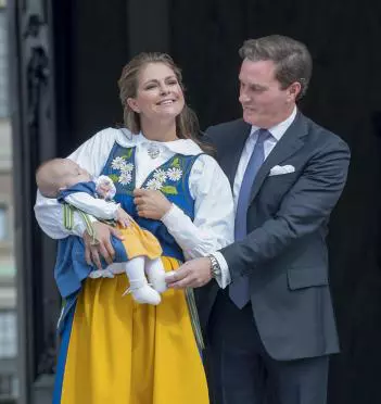 Prinţesa Madeleine a Suediei, soţul ei, Chris O’Neil, alături de fetiţa lor, Leonore Lillian Maria