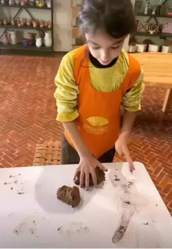 Madalina-Ghenea-Charlotte-1