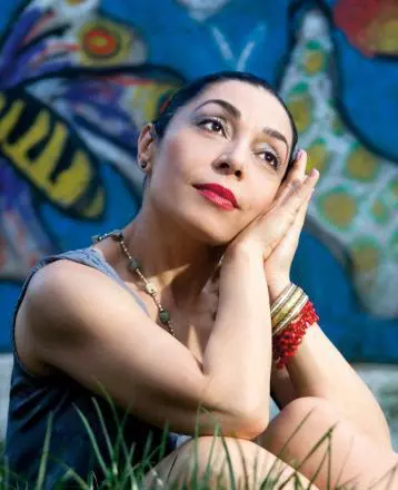 558655_640906845924392_1480480032_n