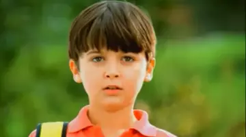 Cum arată și cu ce se ocupă azi Noni Ene, băiatul din celebra reclamă la brânză topită? Nimeni nu-l mai recunoaște