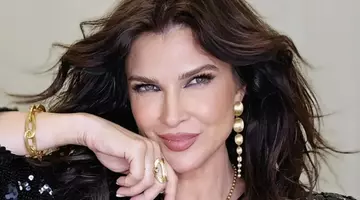 Așa arată Monica Bârlădeanu la 47 de ani! Apariția în costum de baie i-a impresionat pe fani. „Inelul pe care îl tot flutur e...”