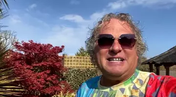 Îți mai amintești de Leonard Miron, celebrul prezentator? Cum arată și cu ce se ocupă în prezent. Unde a ajuns să muncească