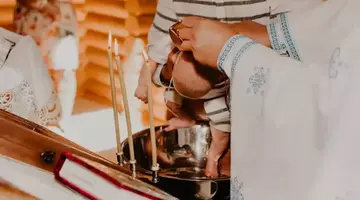 Când nu se fac botezuri în 2025. Sfaturi pentru proaspeții părinți despre perioada de creștinare a copilului