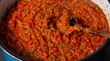 Zacuscă de vinete cu ardei necopt – zacusca leneșului