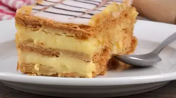 Millefeuille sau prăjitura Napoleon: un desert fin și impresionant