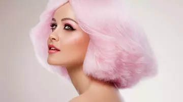 Ce culoare de păr ţi se potriveşte? Răspunde la aceste 8 întrebări pentru a afla