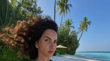 Fără filtre pe plajă! Cele mai spectaculoase poze cu vedetele noastre în costum de baie [FOTO]