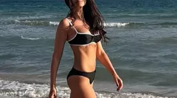 WOW! Iulia Pârlea a făcut furori pe plajă! Prezentatoarea PRO TV a pozat fără inhibiții, iar imaginile au strâns imediat reacții.