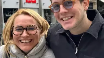„Dumnezeu știe că erai îndrăgostită...” Cu ce bărbat celebru îl compară Andreea Esca pe fiul ei, Aris