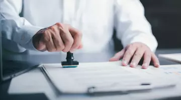 Românii cu boli inflamatorii intestinale pot primi certificat de handicap în 2026
