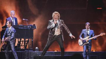 Rod Stewart și-a anulat din nou concertul. Medicii i-au cerut să se odihnească 48 de ore
